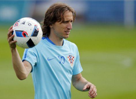 德州扑克高手为啥常弃（德扑高手为何频频弃牌）